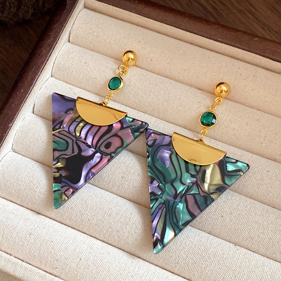 

Silver needle triangular acetic acid board simple earrings Hong Kong style retro temperament earrings light niche luxury high-end earrings women