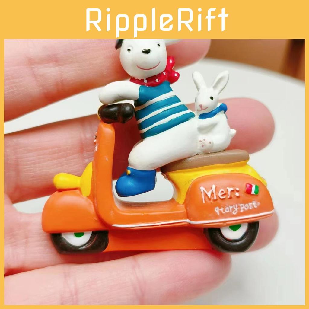 Cartoon-Tierfigur aus Harz auf Motorrad für Schreibtischdekoration und Sammler