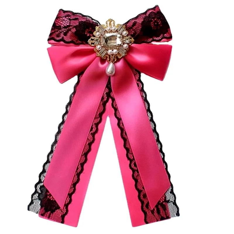 

Korean Fashion Ribbon Lace Bow Tie Pearl Crystal Rhinestone Flower Brooches for Women Shirt Collar Pins Necktie Accessories червоний