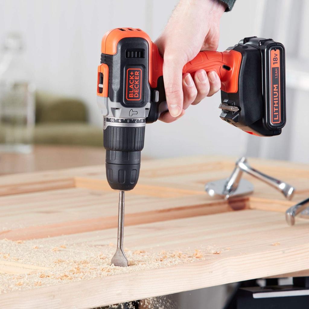 Ударный шуруповёрт Black & Decker BCD003C2K-QW с 2x1,3Ah Akkus