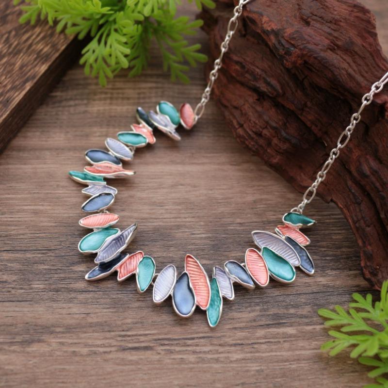 New Enamel Color Irregular Petal Necklace Ladies Exaggerated Design Geometric Flower Necklace