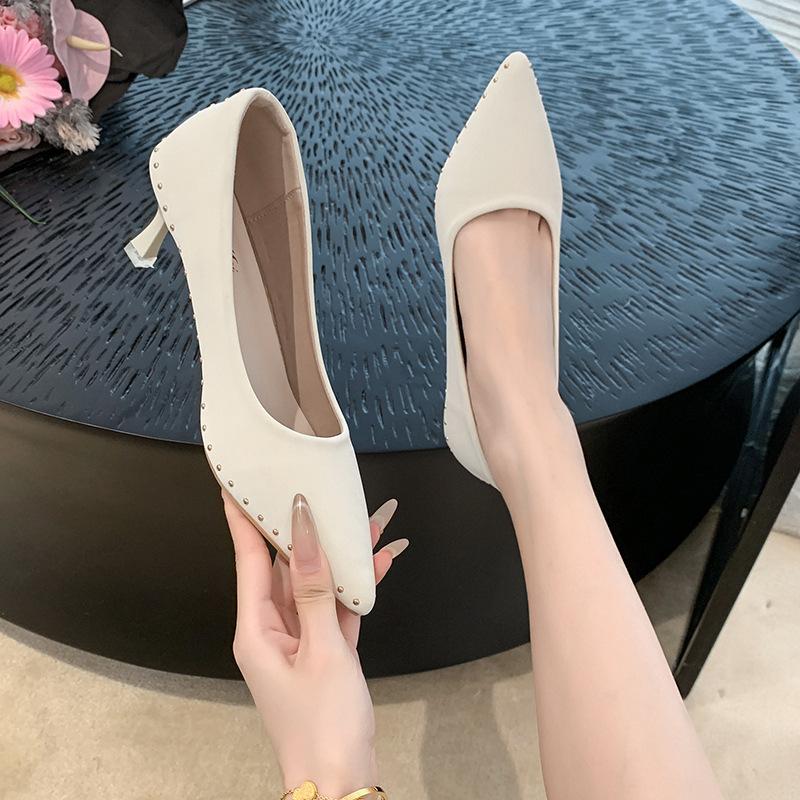 High Heels Women's Autumn 2025 New Pointed Head Shallow Mouth Thin Heel Versatile Rivet Temperament Black Thin Single Shoes Women