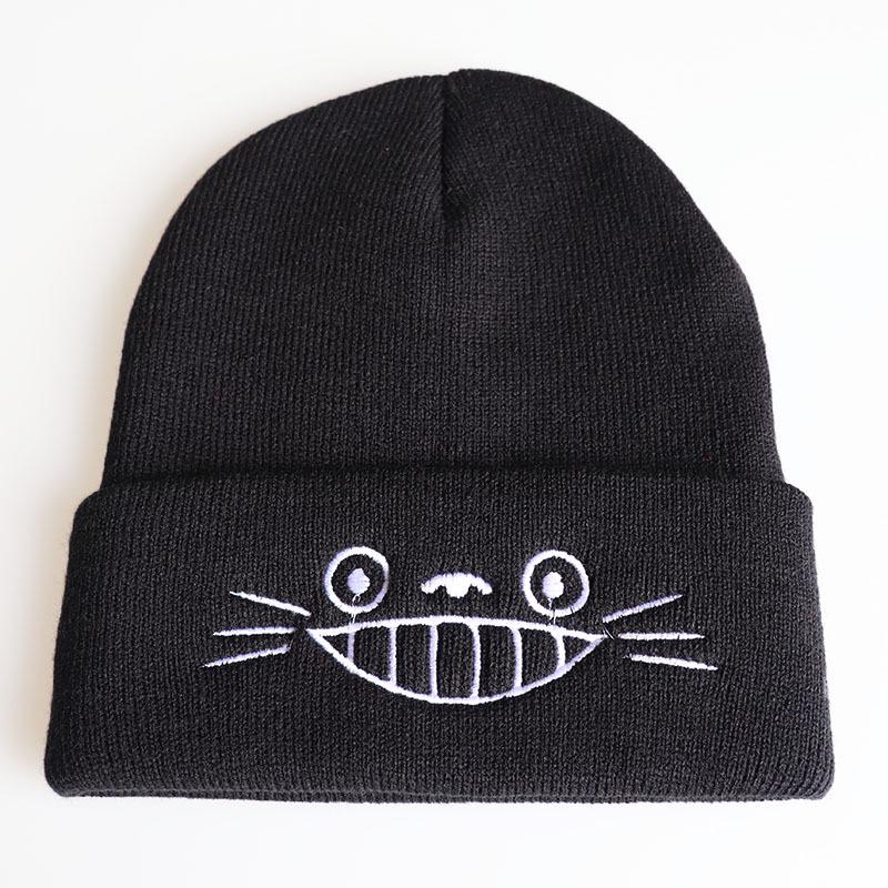 

Anime Totoro Totoro Embroidered woolen hat for men and women, knitted hat, autumn and winter trendy pullover hat Adjustable чёрный