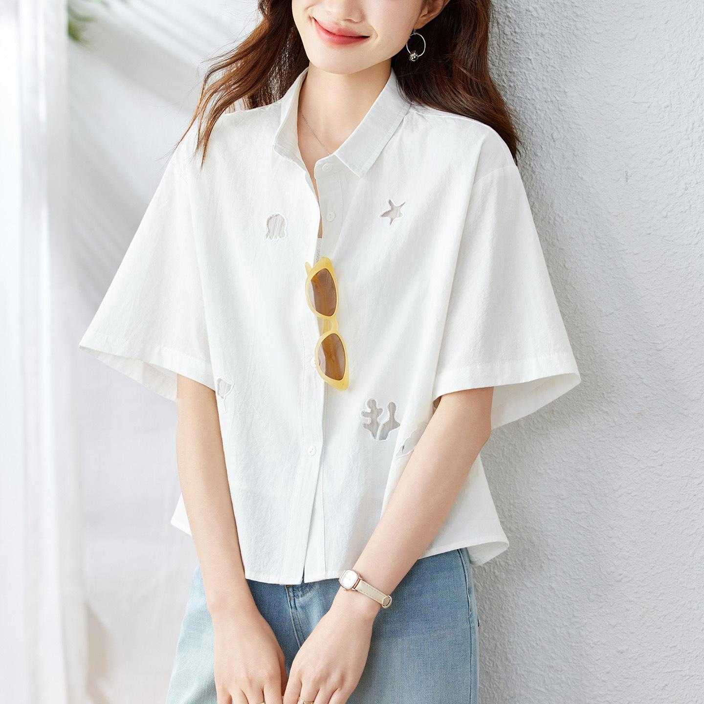 

Полая рубашка с коротким рукавом для женщин Летом Новая корейская мода Свободная Молодящая Универсальная Вышивка Модная рубашка для женщин XL белый