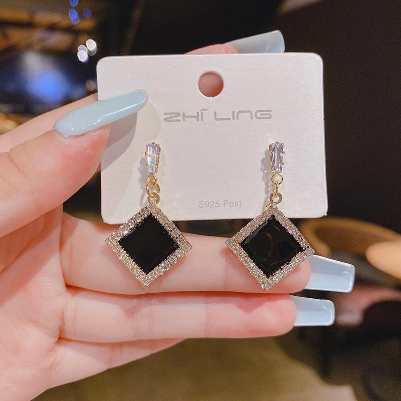 2024 Trendy Korean Heart Zirconia Earrings: Fashionable  Versatile Design for Women