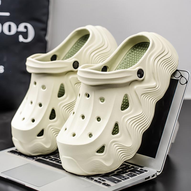 Fashion Thick Bottom Sandals Men Women Black White Slippers Outdoor Fashion Pearl Luxurious Diamond DIY Garden Sandals Clogs Water Shoes