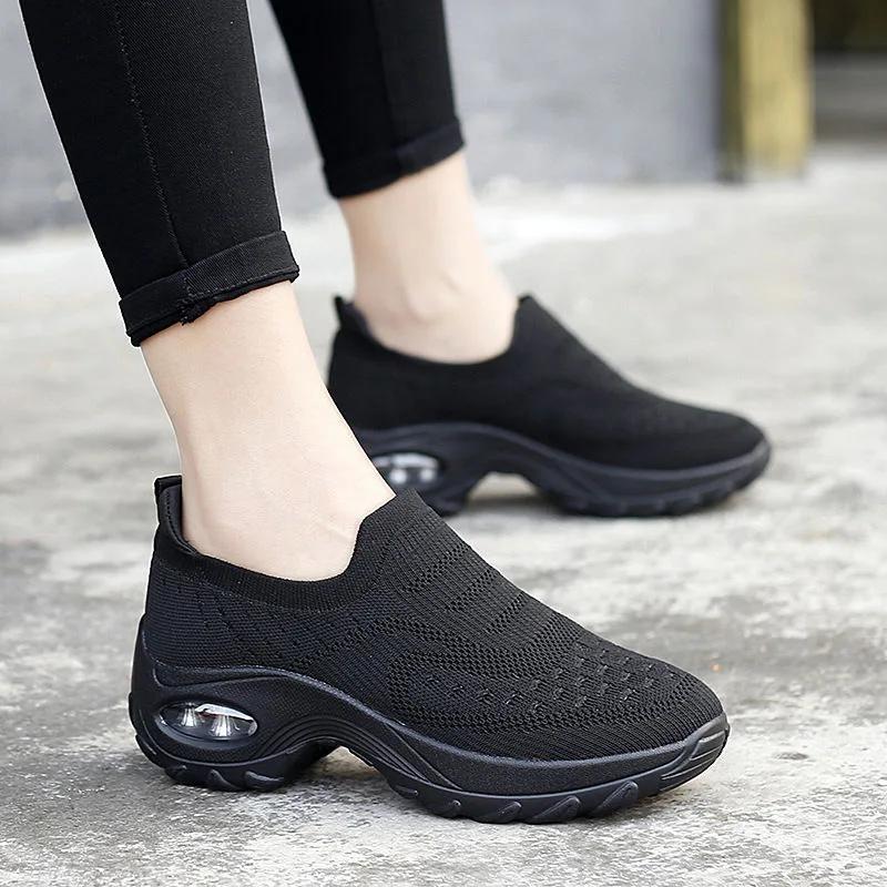 Fashion Ladies Shoes 2025 High Quality Slip-on Women's Vulcanize Shoes New Round Toe Outdoor Slip-Resistant Casual Breathable Sneakers