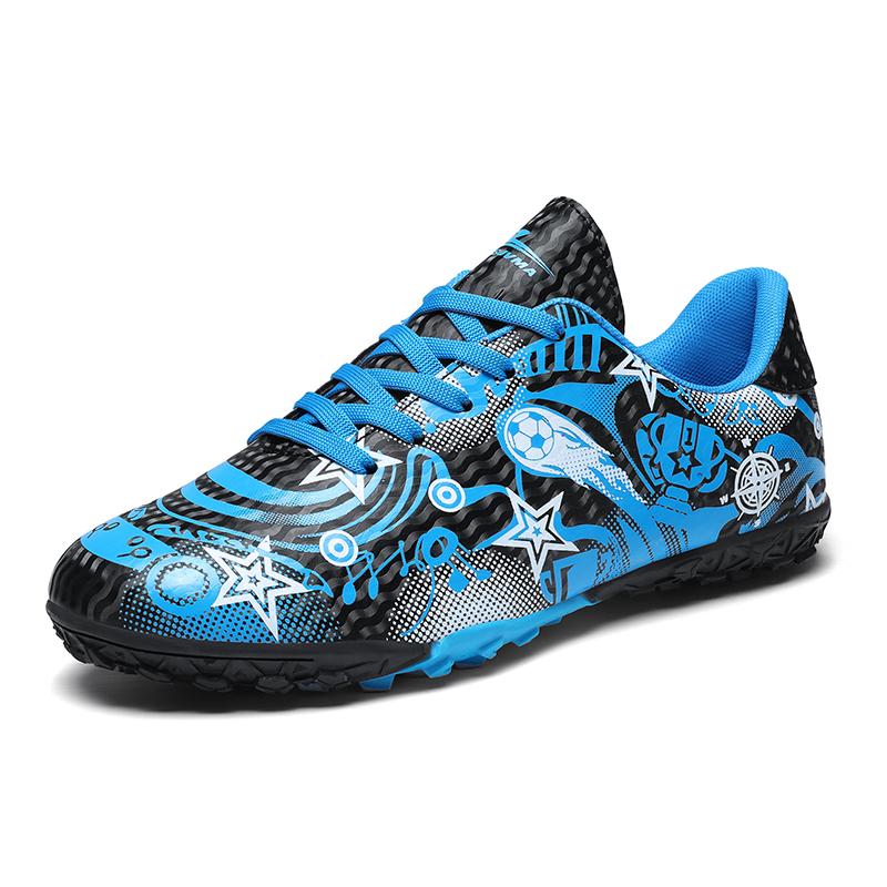 A Pair of Student Four-season Leather Football Shoes with Stud Detailing, Wear-resistant Football Shoes, Sizes 31-44