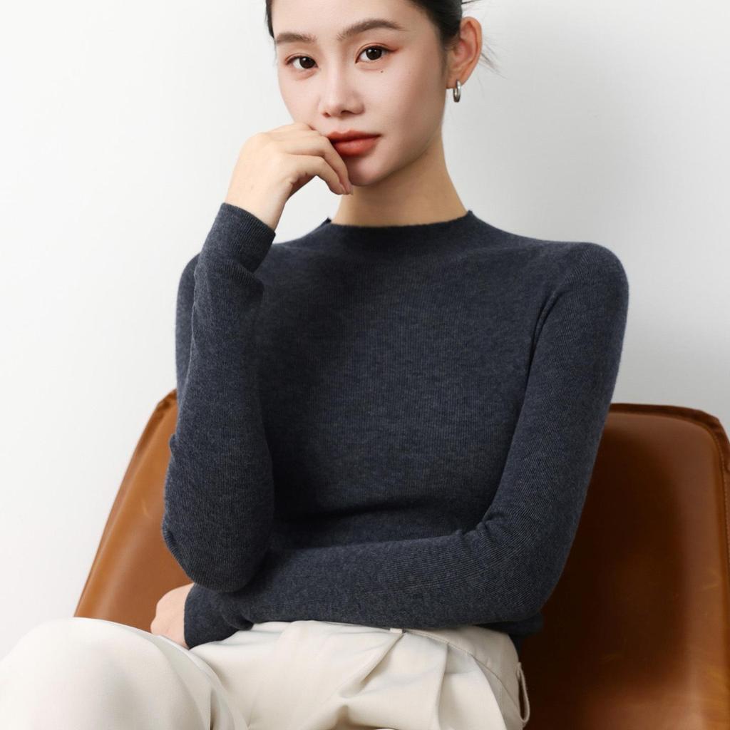 Top-Quality Seamless 100% Wool Half-High Neck Sweater, Slim Fit Knit Base Layer for Autumn & Winter.