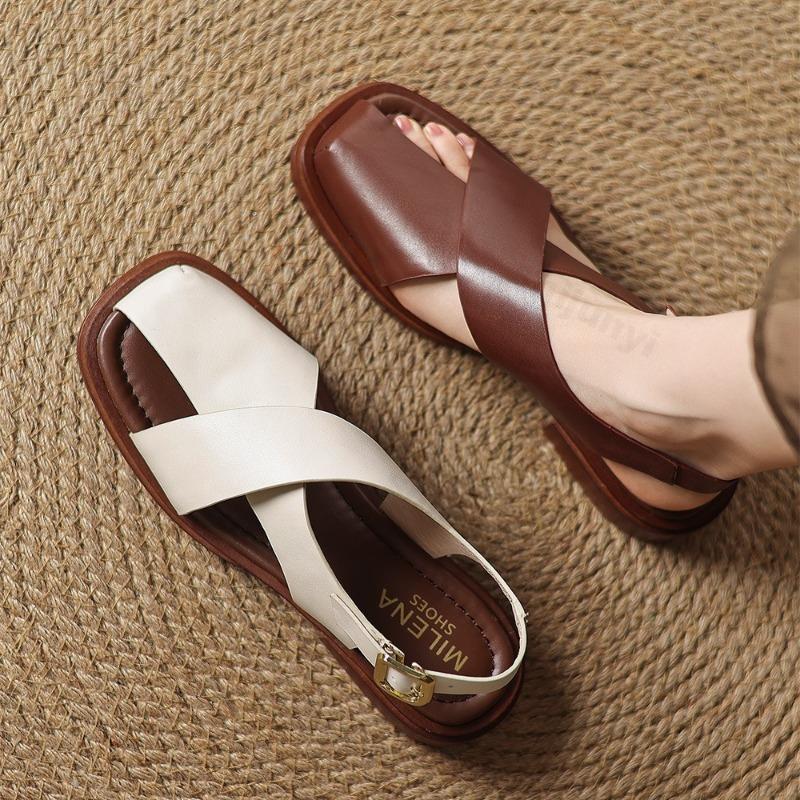Fashion Roman Style Retro Square Head Women's Casual Flat Sandals 2025 Summer Fashion Hollow Versatile Soft Soled Comfortable Cool Shoes