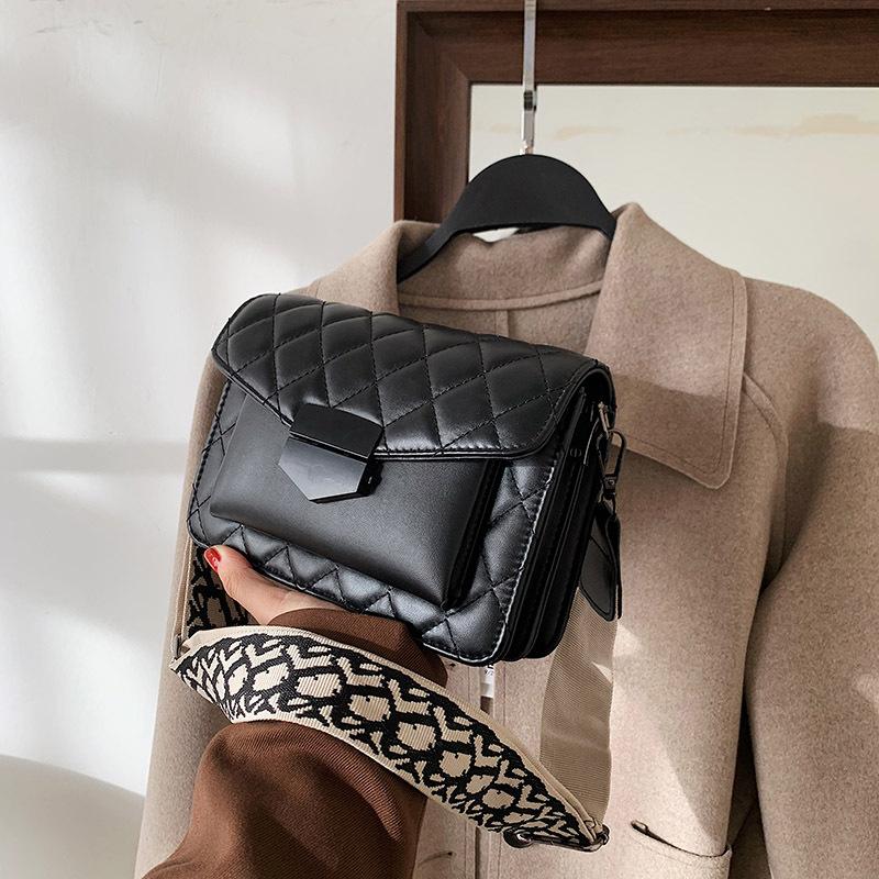 Bag women's new trendy Korean version of one-shoulder foreign Internet celebrity fashion rhombus embroidery crossbody bag