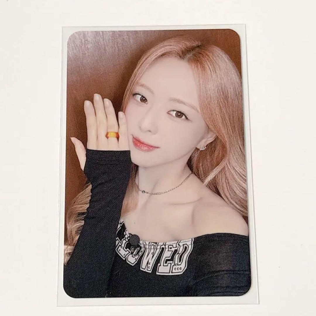 

[USED] ITZY GWBG Yuna Makestar Lucky Drop Trading Card