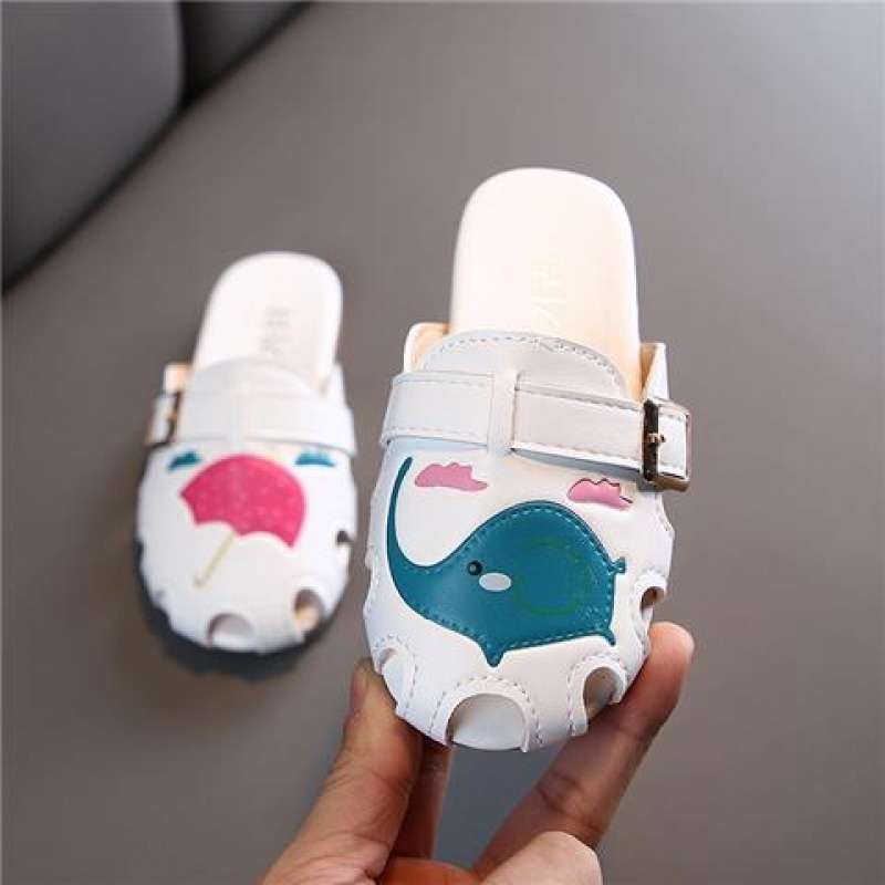 

Children s slippers 2025 summer new cartoon hollow bag head girls wear non-slip soft bottom medium and older children s cool slippers 39