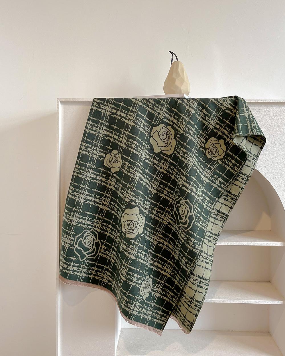 

Премиальный темперамент Имитация кашемира Шарф Женский Маленький аромат Двусторонний Розовый Прилив Шаль Имитация кашемира Утолщенный 180*65cm зелёный