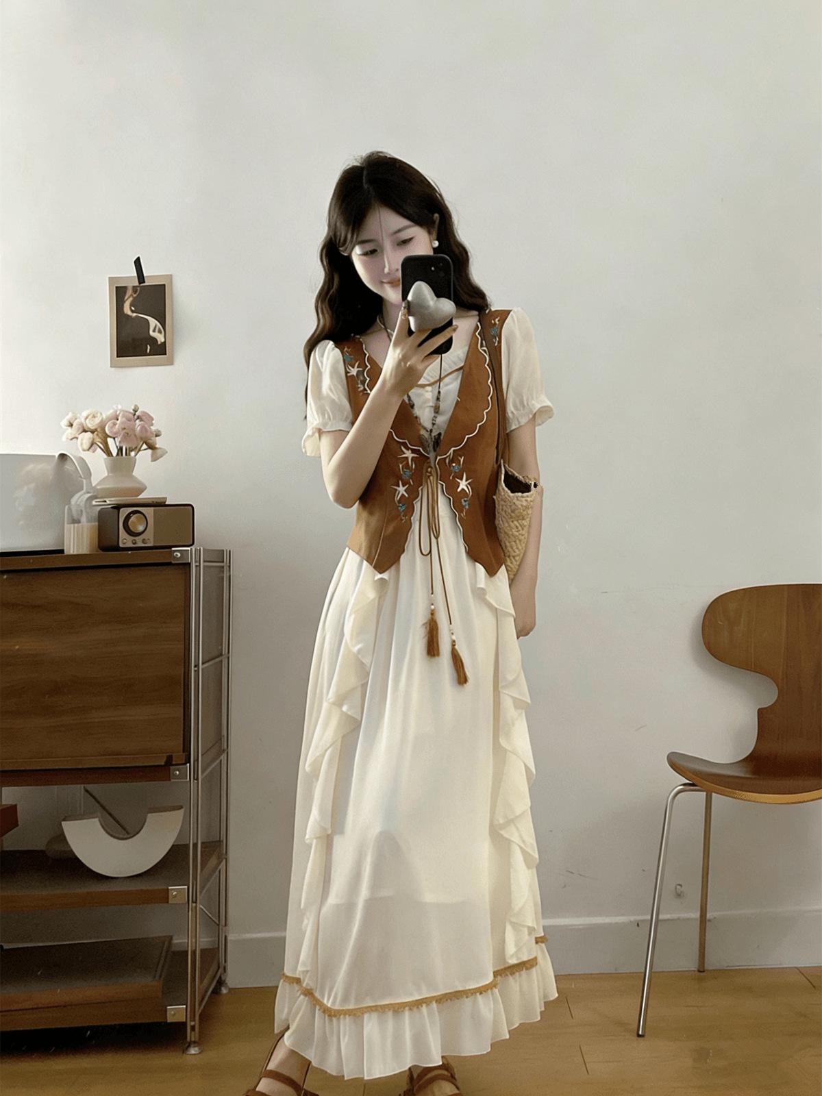 

Plus Size Retro Embroidered Two-Piece Slimming Long Skirt for Women - Spring/Summer Collection XXXL
