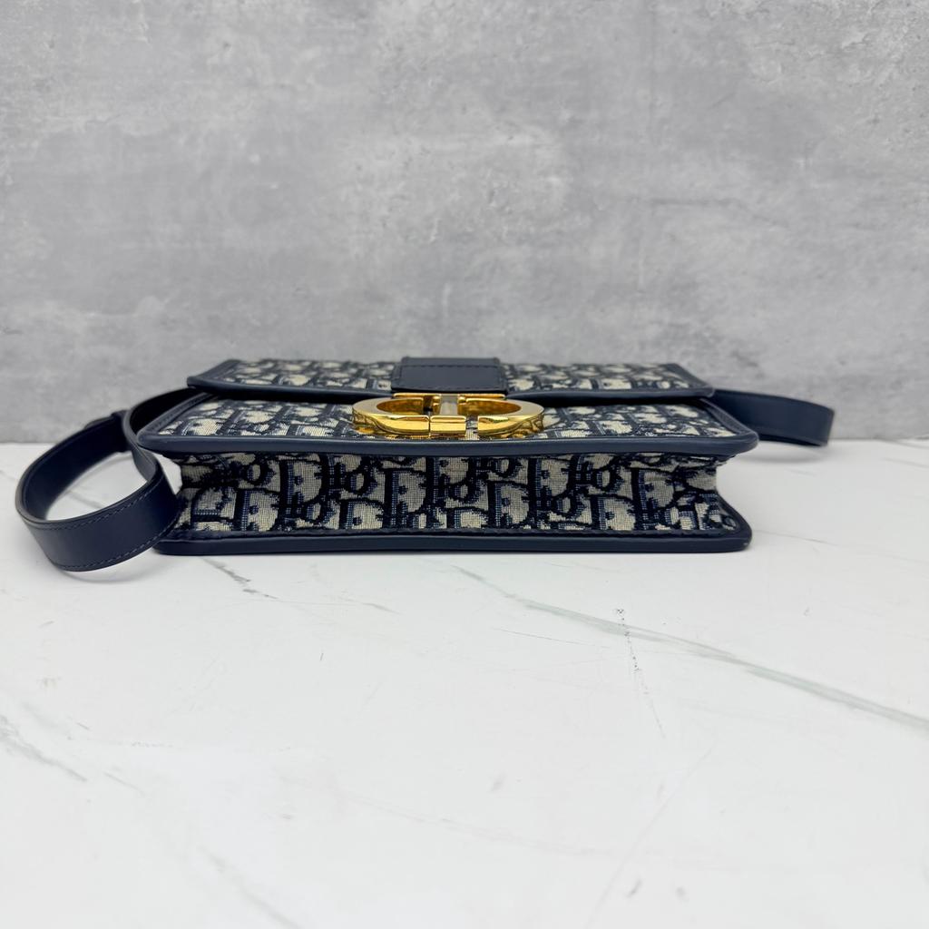 [Pre-Owned] 30 Montaigne Oblique Embroidered Monogram Flap Adjustable Shoulder Strap Montaigne Box Bag Leather Details Large - Excellent #MTXZH9