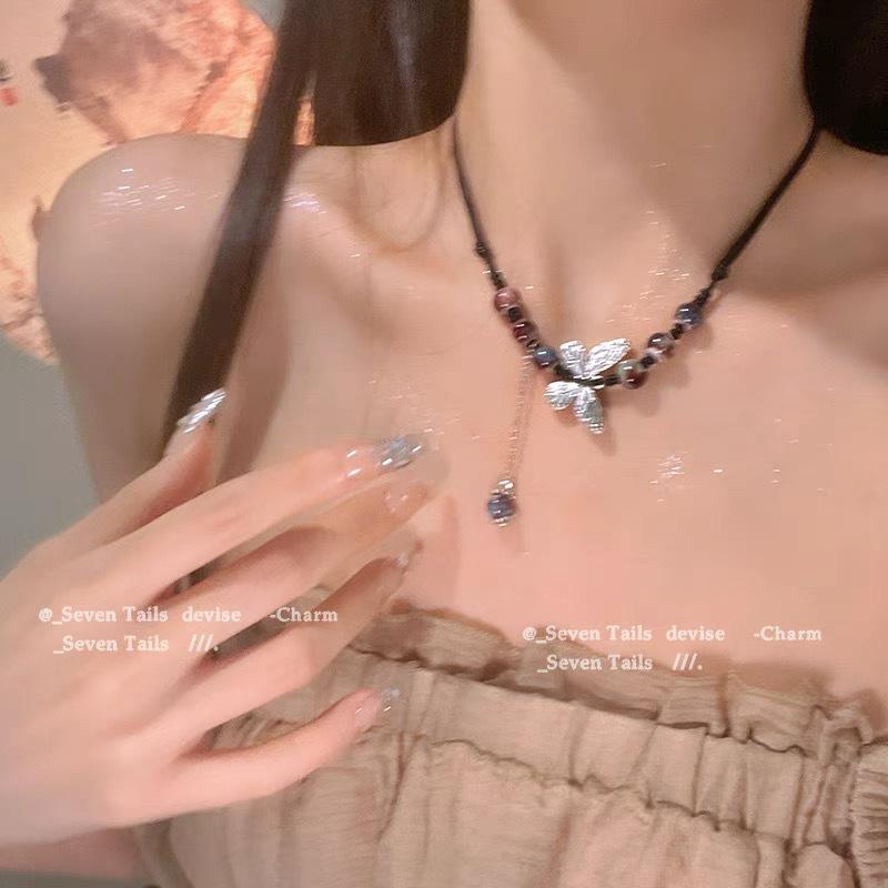 Bohemian Ethnic Style Long Bow Metal Necklace with Vintage Distressed Pendant (2025)