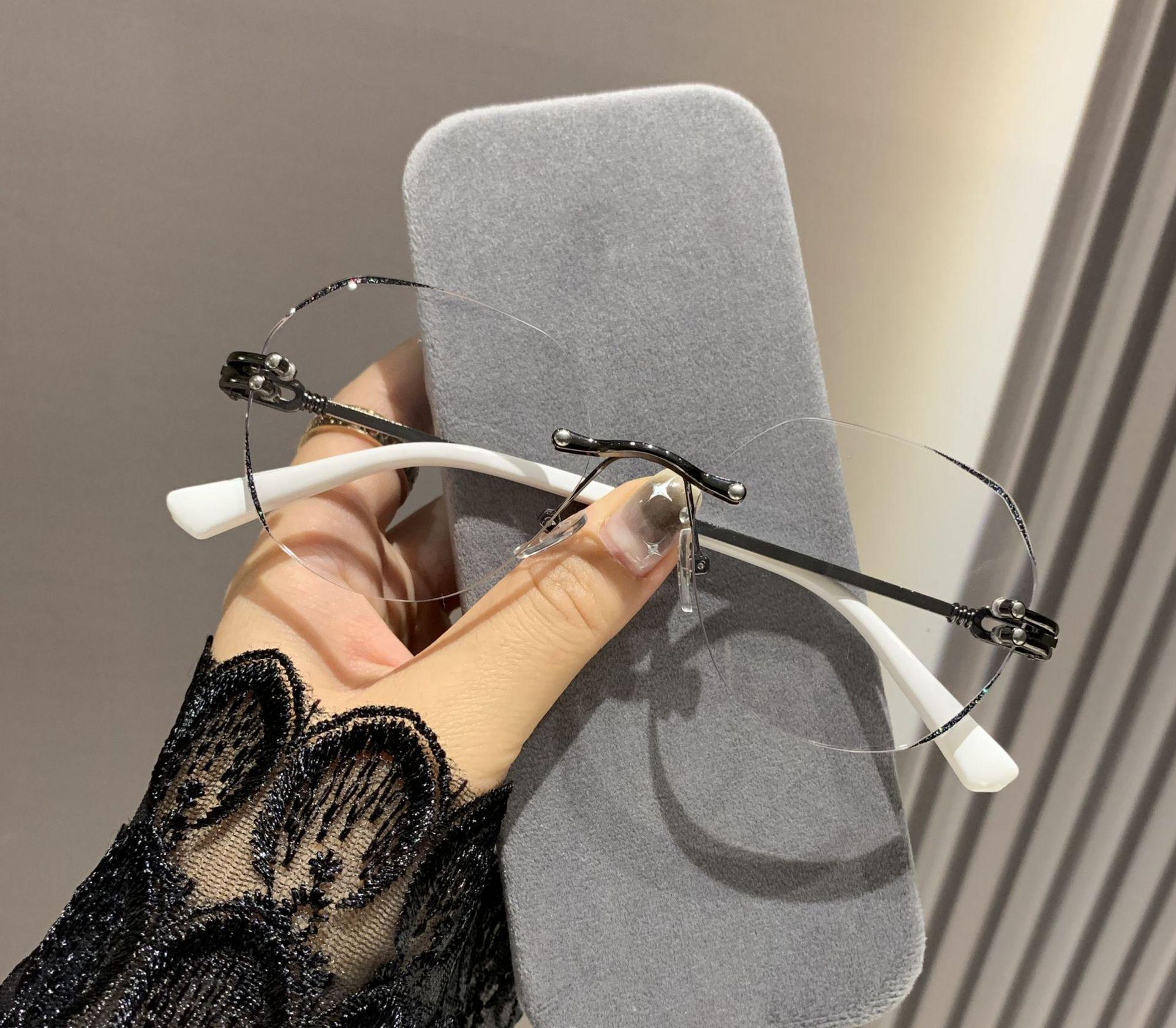 

Фоточувствительные без оправы женские очки для чтения, меняющие цвет: Модный дизайн с необработанными краями для дневного и ночного использования пожилыми людьми Non-prescription