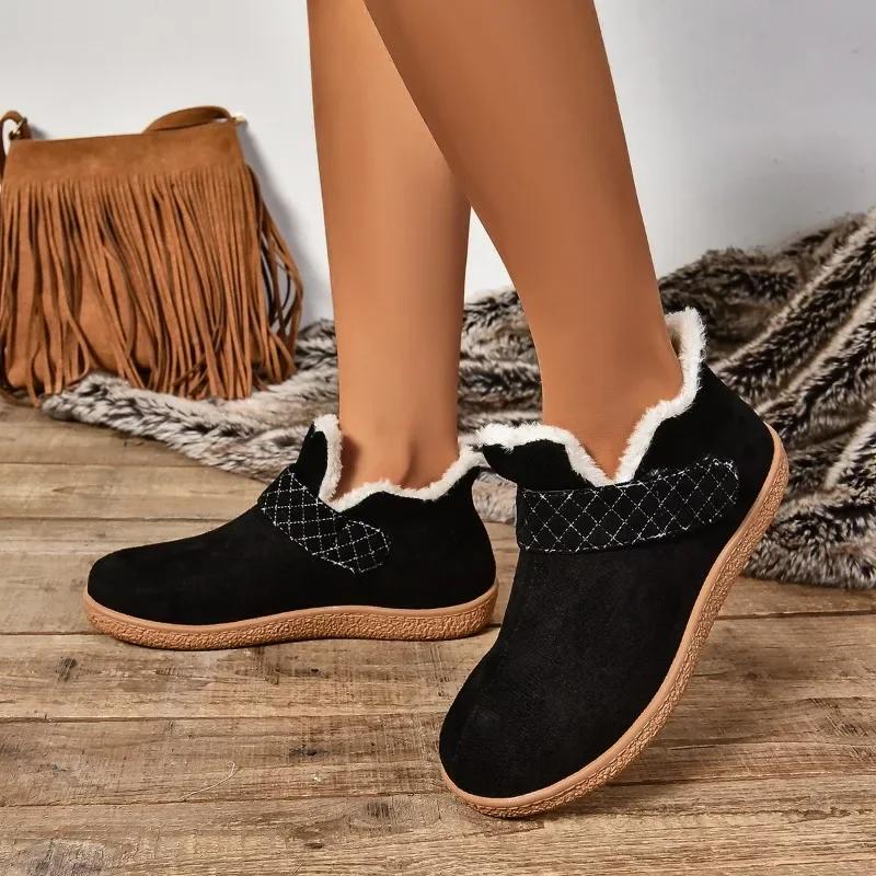 Pantofi la modă pentru femei la reducere 2024 Cizme de damă cu mâneci de iarnă cu vârf rotund din fleece de pluș pentru căldură Cizme de zăpadă mari, plate, ocazionale