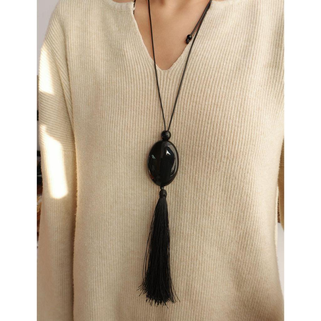 26 New Oval Tassel Pendant Necklace: Simple, Elegant Retro Design for Women