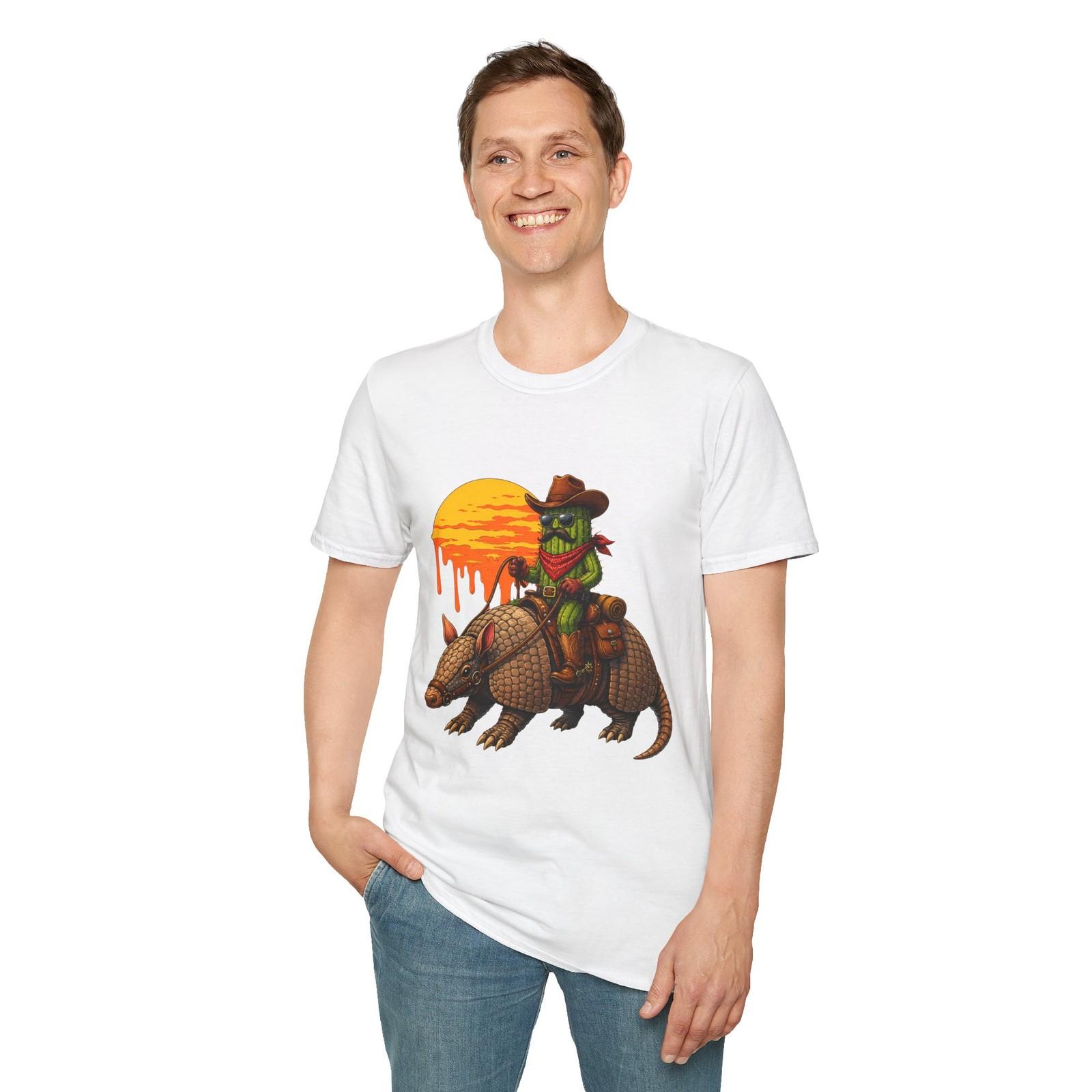 Cactus Cowboy Armadillo Western Desert Sunset Funny Unisex Softstyle T-Shirt S разноцветный