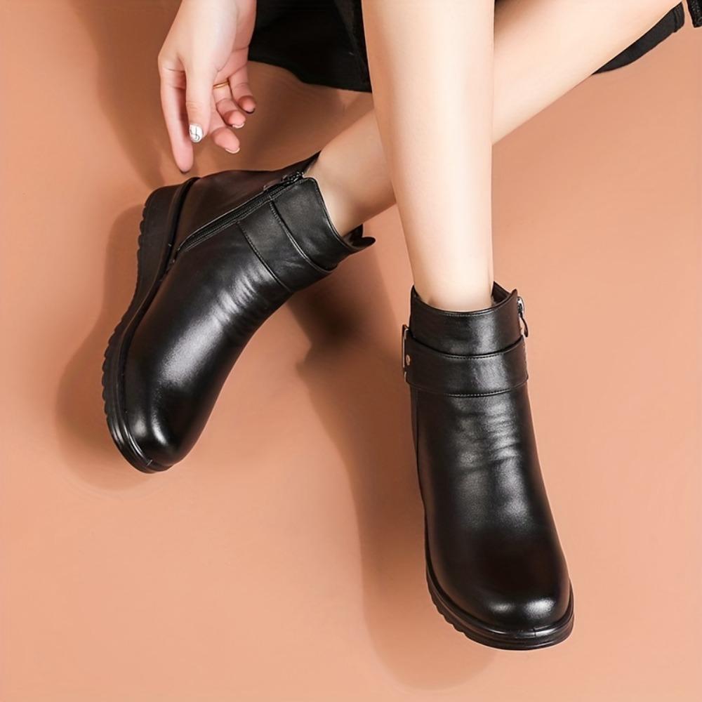 Winter Leather Boots with Round Toe and Side Zipper Comfortable Women's Ankle Boots Women's Thick Plush Warm Winter Boots, Shoes for Moms