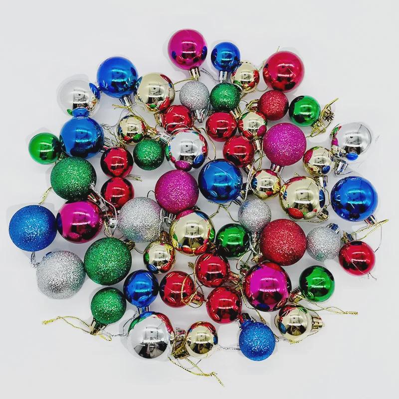 Christmas Tree Hanging Ornaments: Scene Layout & Gift Set with Various Accessories