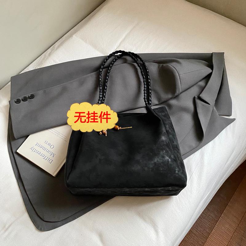 Large Capacity Bag Women's 2025 New High-end Retro Shoulder Autumn and Winter Versatile Women's Shoulder Bag