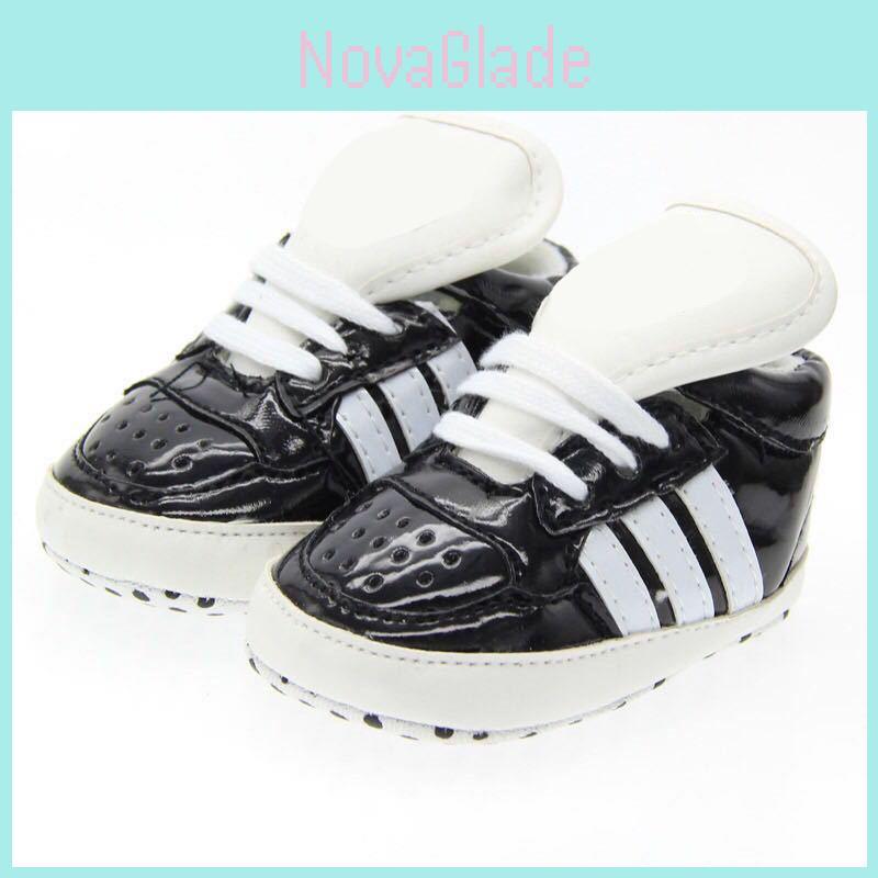 Premium Brand Children's Sneakers With Accessory Category
