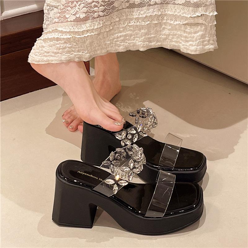 Rhinestone fashion outer wear thick bottom 2025 new height-increasing slippers transparent high-end women's summer and one-word cool slippers