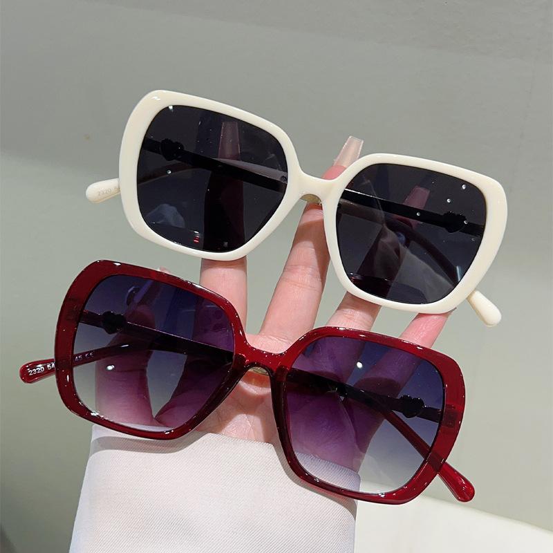 Comfortable Durable High Quality Retro Edgy Punk High End Designer Style Square Shaped Female For Both Women Sun Glasses