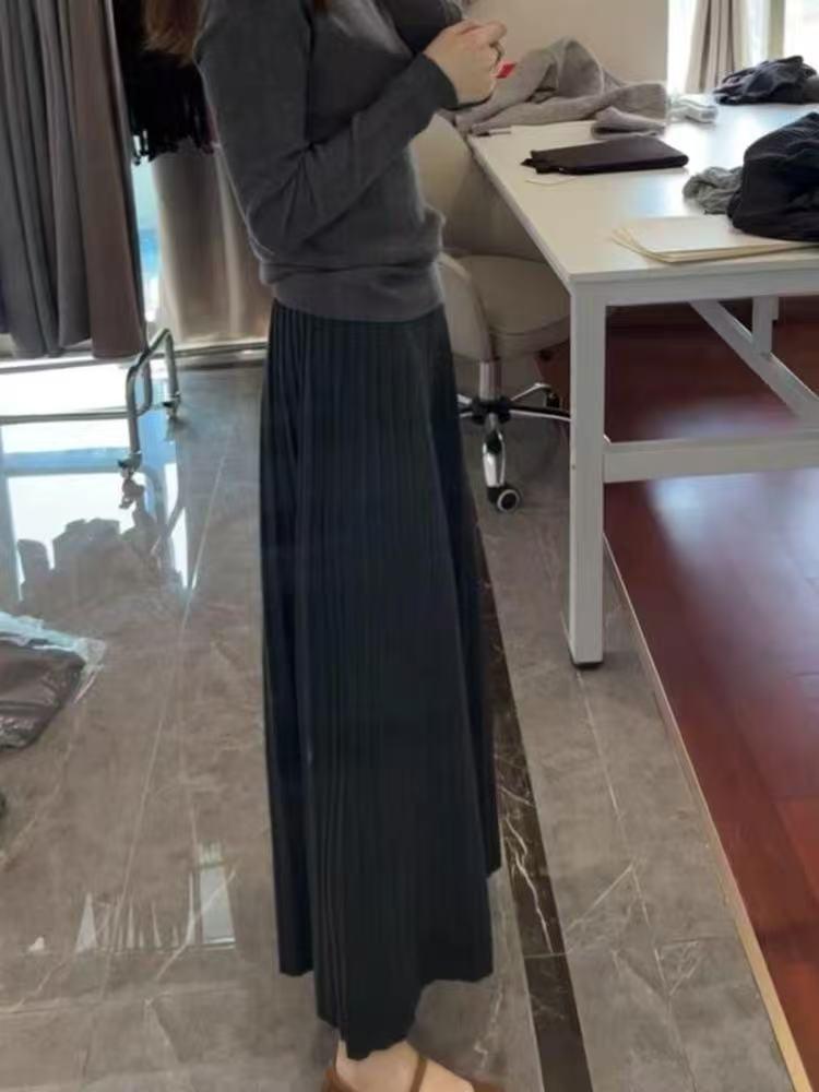French Gray Wool Pleated Midi Skirt - Elegant, Draped, Wide Hem for Autumn 2025