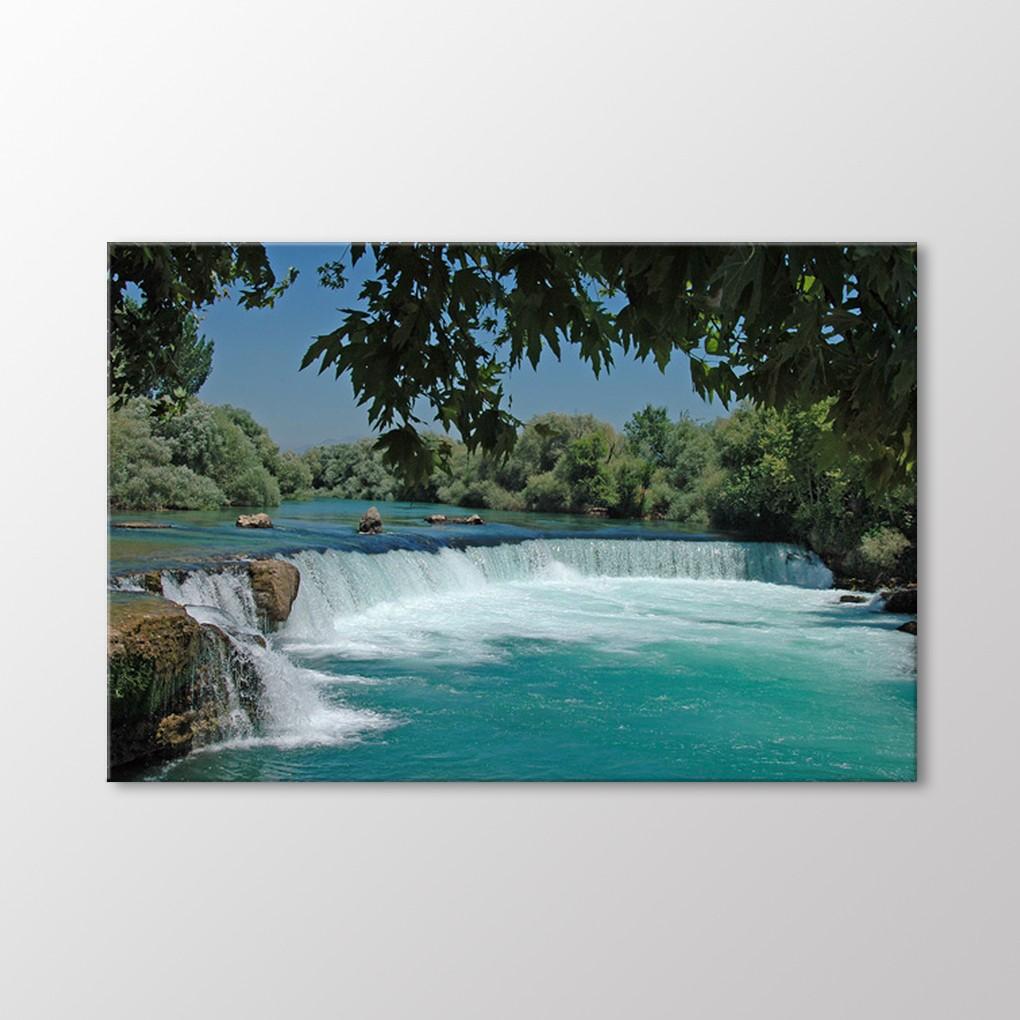 

Живопись водопада Манавгат