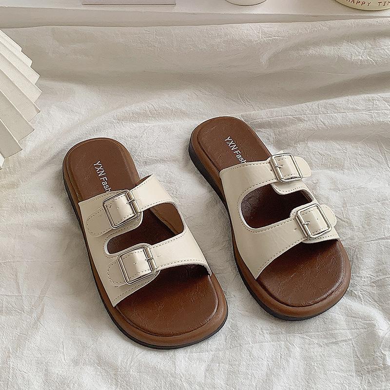 Flat-bottomed French Small Cool Slippers Women's Shoes 2025 New Summer Belt Buckle Fashion Outer Wear Soft-soled Beach Sandals