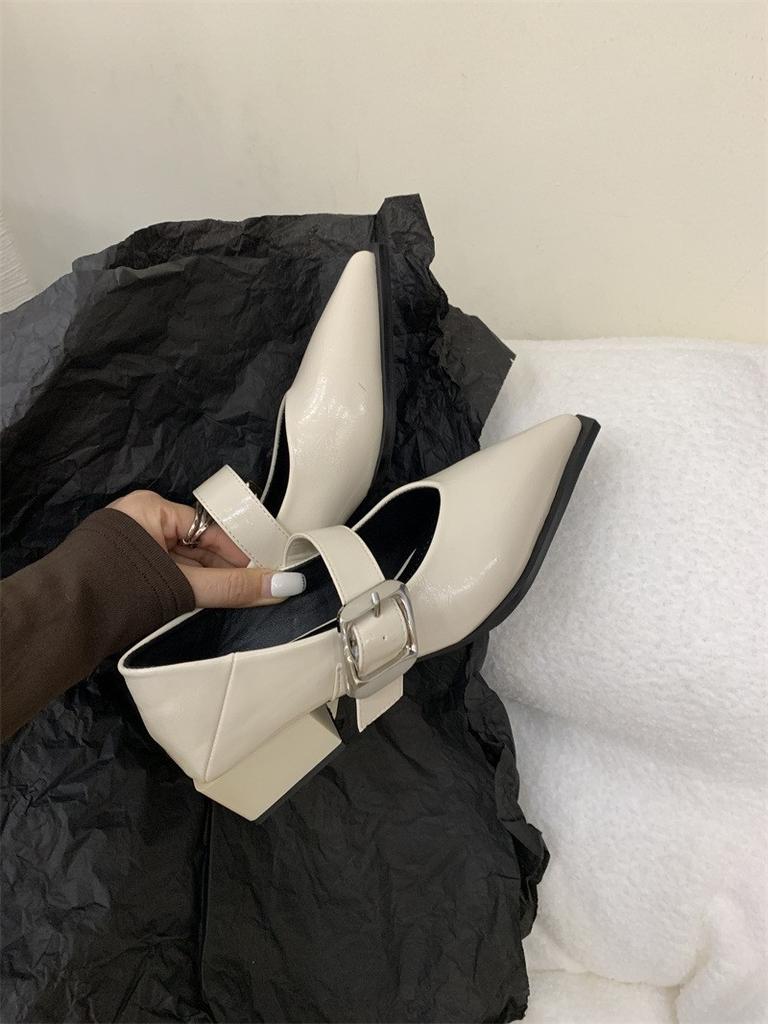 British Style Pointed Mary Jane Single Shoes Women's 2025 Spring and Summer New Korean Version Fashion Retro Light Mouth Thick Heel Small Leather Shoe