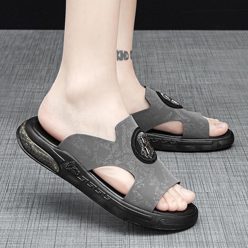Fashion Beach Sandals Tie-dyed Designer Hole Slippers Sneakers Water Shoes Men Hollow Garden Shoes Slip On Men Slippers