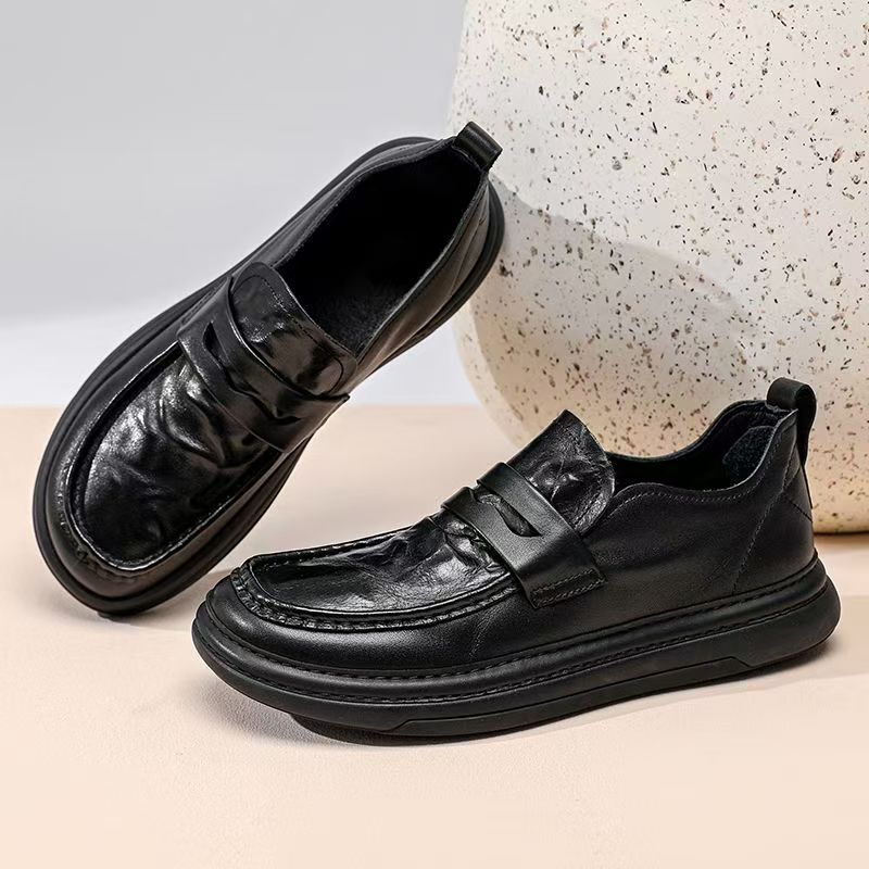 European station crooked head leather shoes men's 2025 autumn new platform loafers men's casual foot shoes Doudou tide