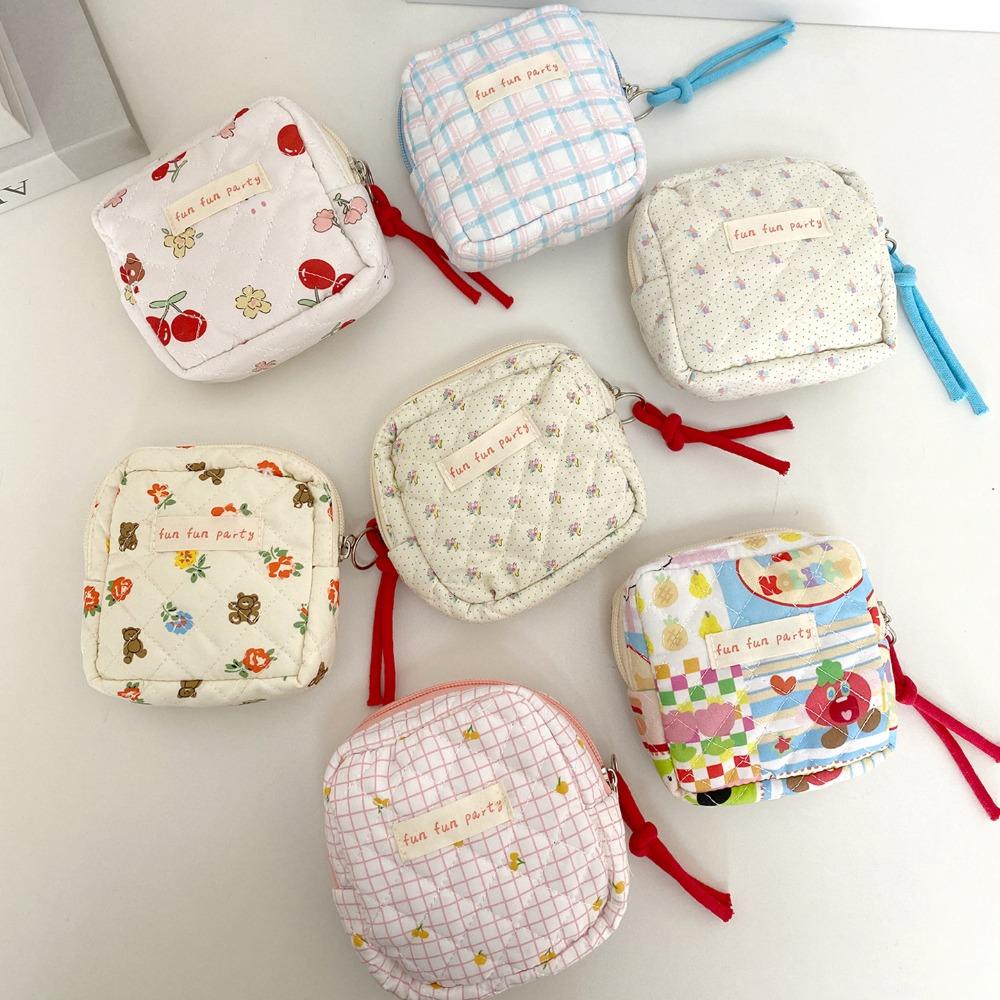 Cute Cartoon Sanitary Napkin Bag Portable Mini Makeup Bag Zipper Large Capacity Coin Purse Cosmetic,earphone Etc Storage