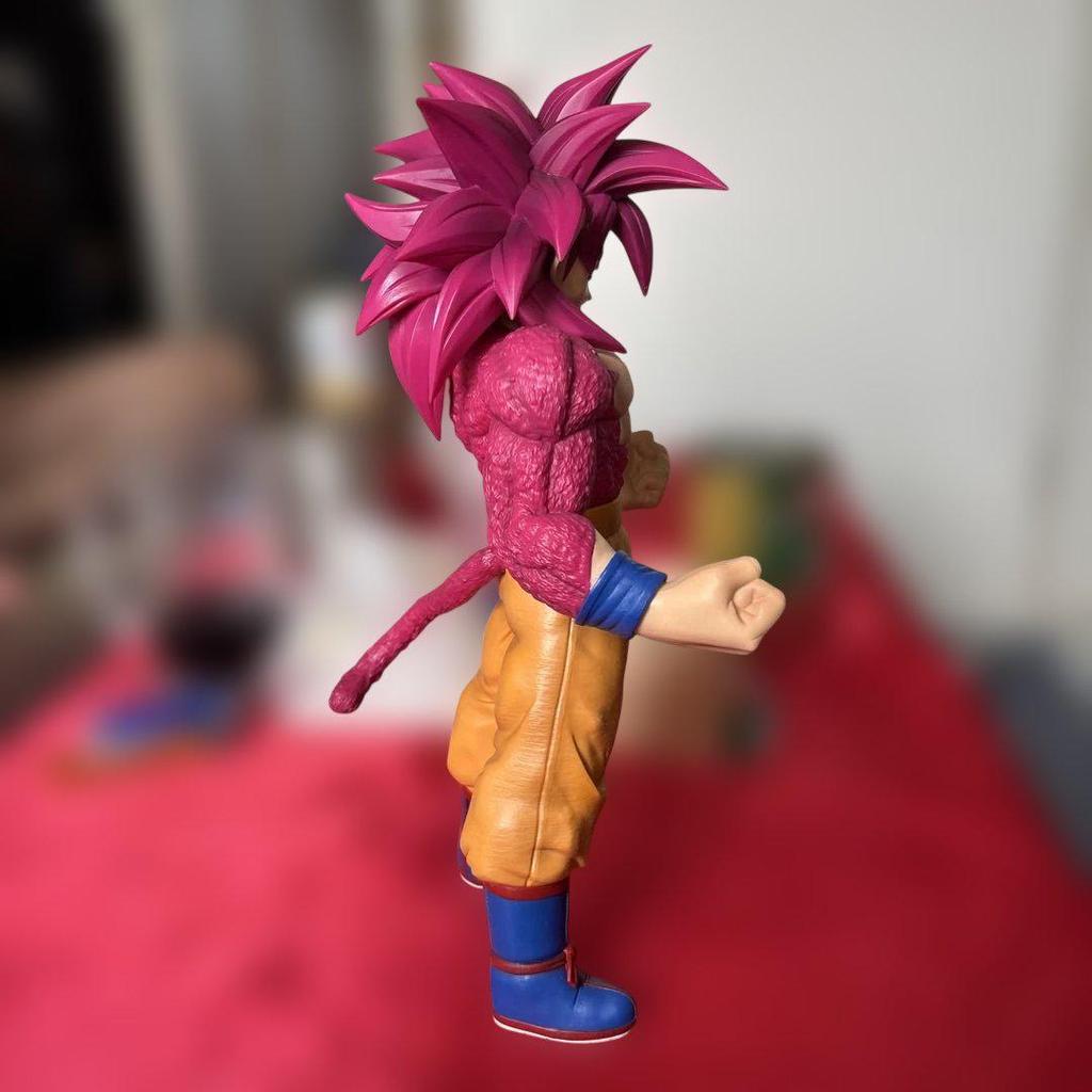 [USED] Gogeta Figure