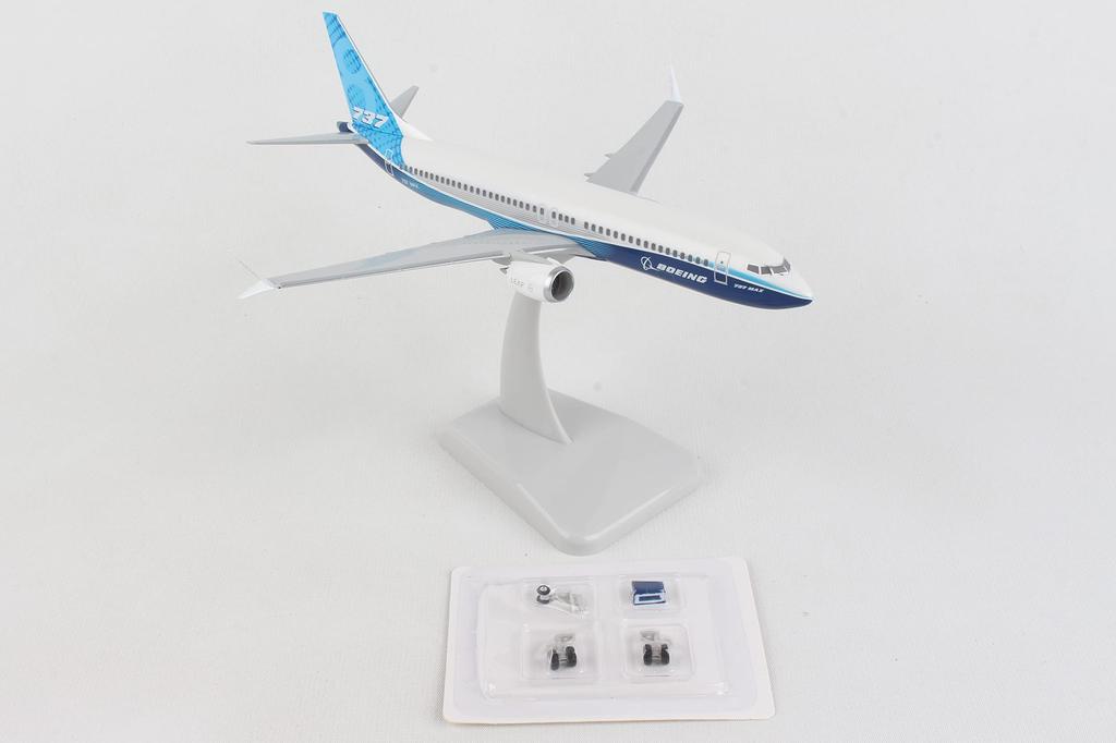Hogan Wings Scale Boeing 737 MAX 8 in Boeing House Colors 2019 1/200