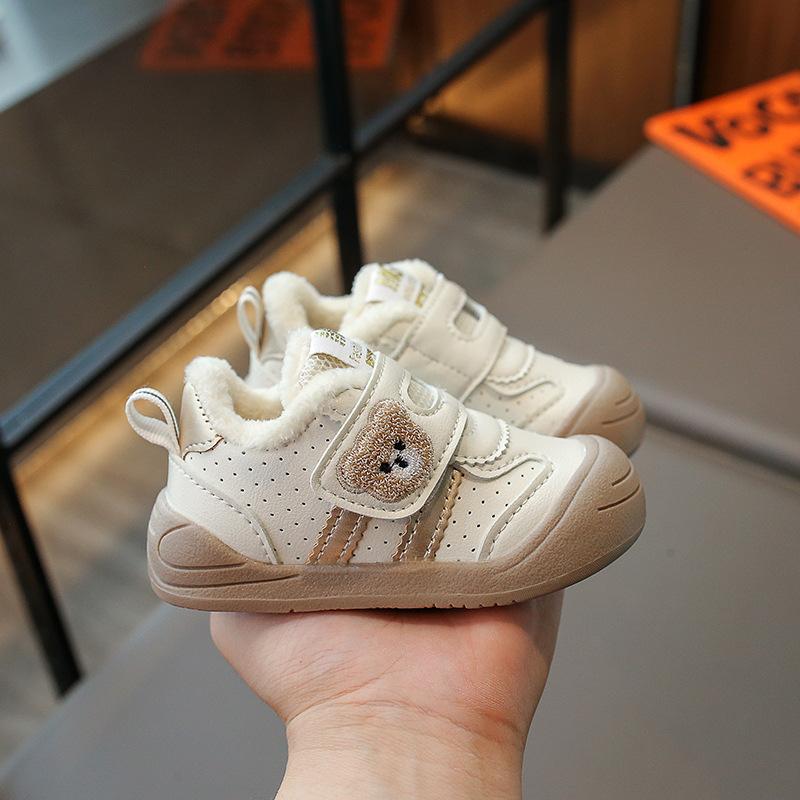 Baby toddler shoes 2025 winter velvet new children's shoes soft sole boys baby shoes girls non-slip shoes