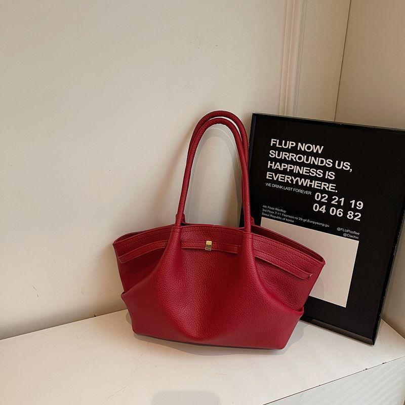 

2025 Women s Retro Large-Capacity Shoulder Handbag - Light Luxury Fashion Tote Standard