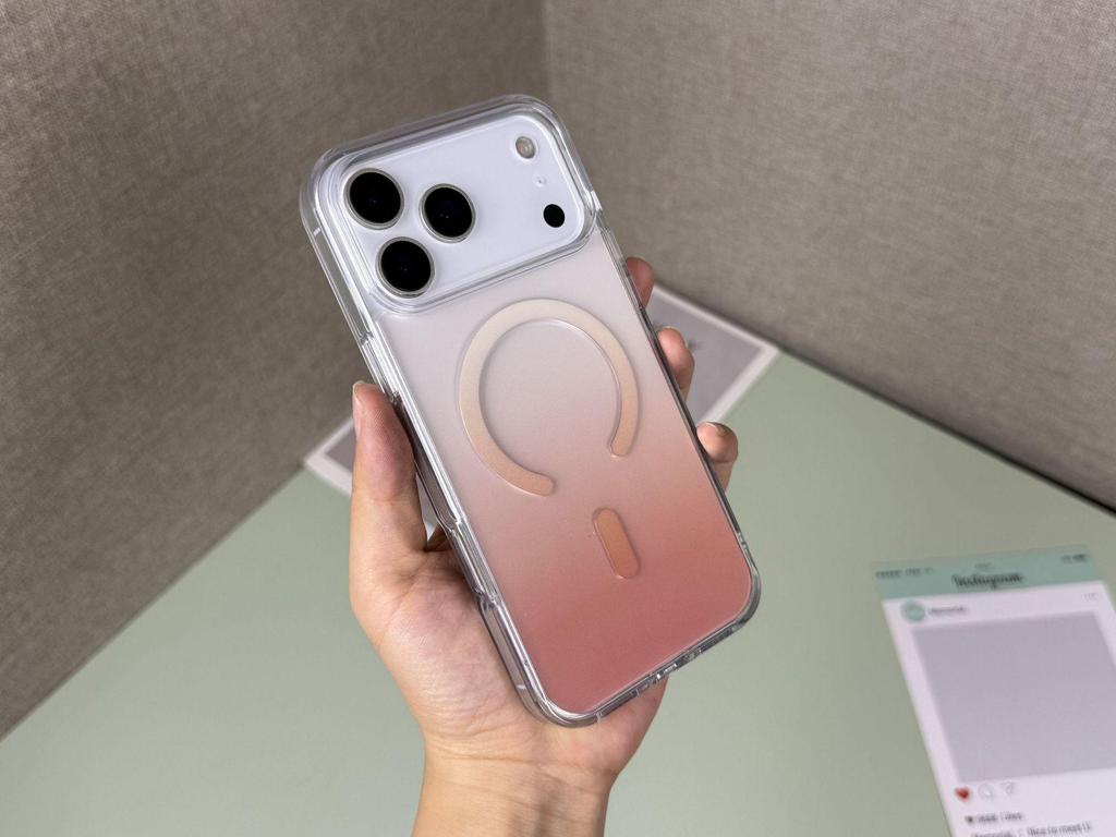 Dopamine Gradient Iridescent Case for iPhone 17 Pro Max/16 Fashion Protective Cover