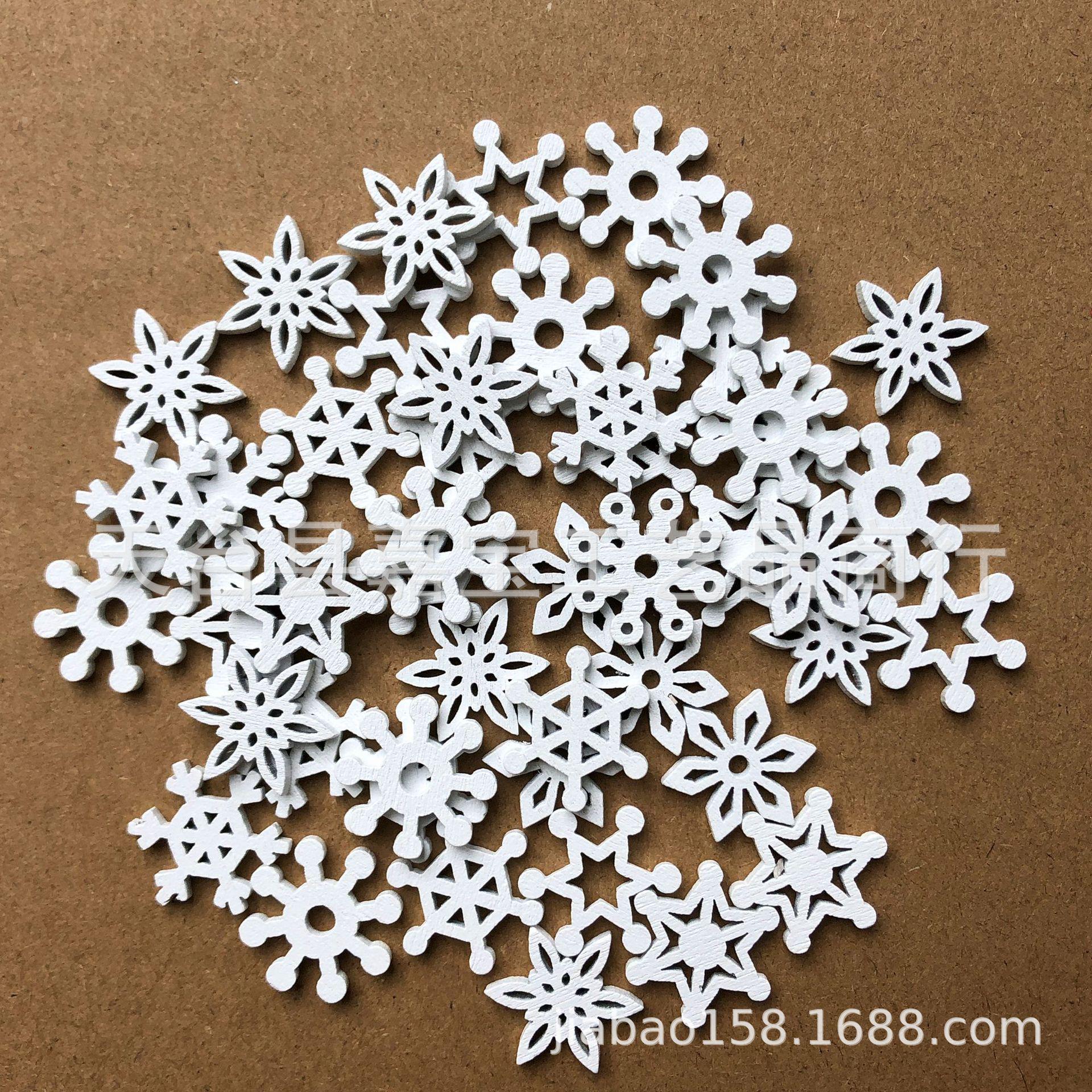 White Snowflake Wood Chip Ornaments - Laser-Engraved Hanging Christmas Decorations 50 snowflakes, 15mm, 4g