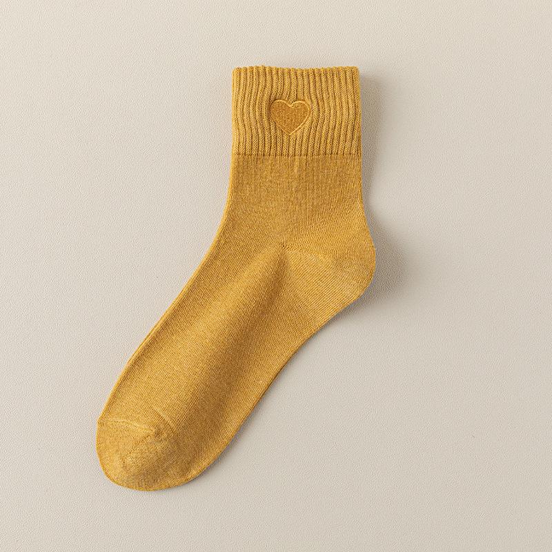 Women's Heart Embroidery Mid-Calf Cotton Socks – Solid Color, Sweat-Absorbing, Odor-Resistant, Ideal for Spring & Summer.