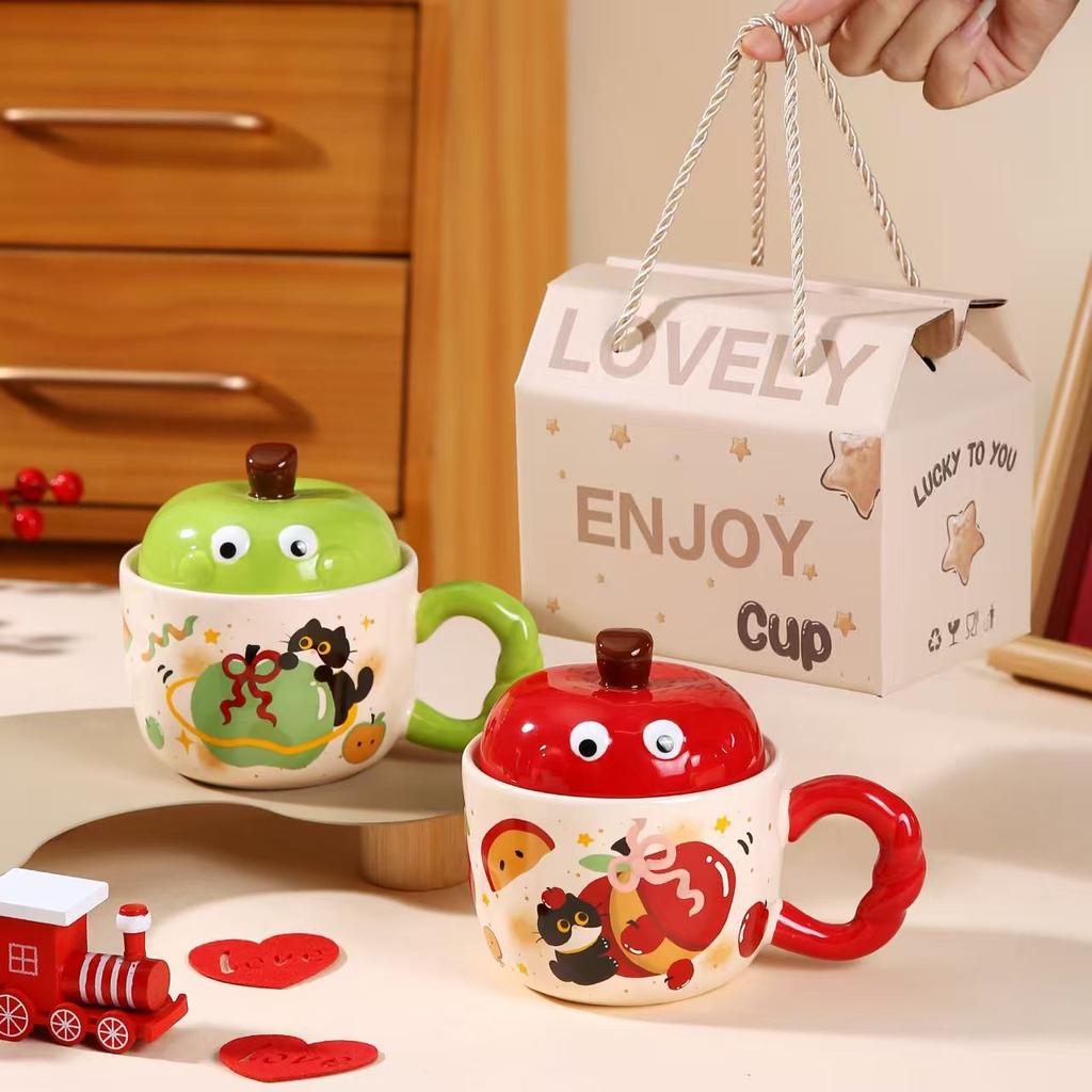 3D Apple Mug, Creative Cat Ceramic Cup with Lid, High-value Breakfast Cup Souvenir Gift Drinkware