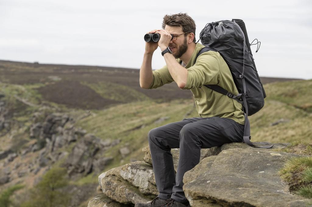 Nikon PROSTAFF P7 10x30 Binoculars 10x Magnification 30mm Aperture Charcoal Gray Bird Watching Concerts Sports Travel