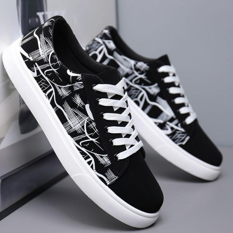 Round Toe With Laces Man Shoe Low-Top Young Students Sneakers Retro Hiking Price Non-leather Trends 2025 Casual Shoes for Men