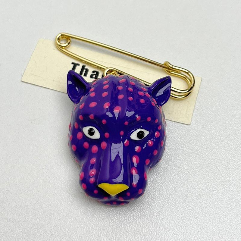 Elegant Enamel Leopard Head Brooch For Women Luxury Vintage Queen Style Pin Accessory Daily Party Accessory
