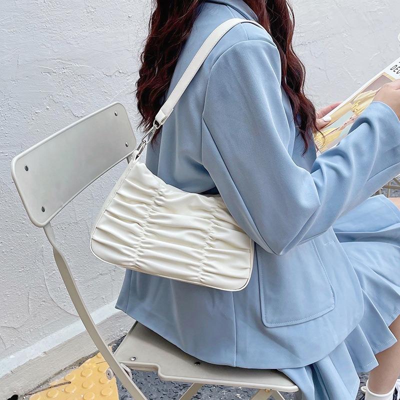 Retro pleated underarm bag women's spring and summer new versatile niche texture shoulder messenger bag